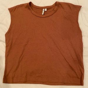 Versona cut off T-shirt